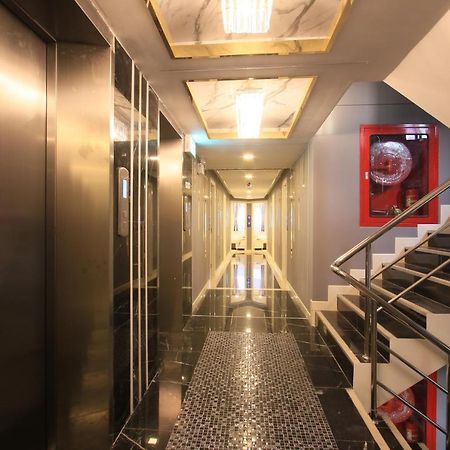 Pratunam Atrium Hotel Бангкок Экстерьер фото