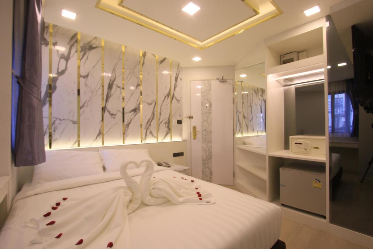 Pratunam Atrium Hotel Бангкок Экстерьер фото