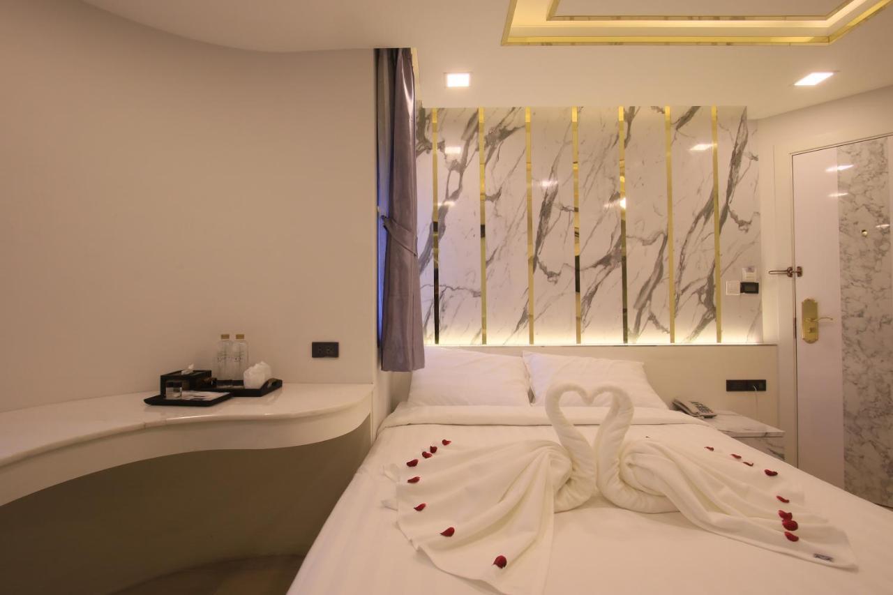 Pratunam Atrium Hotel Бангкок Экстерьер фото